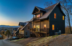 New-Mtn Views-Indoor Pool-Hot Tub-Game Room-Wifi